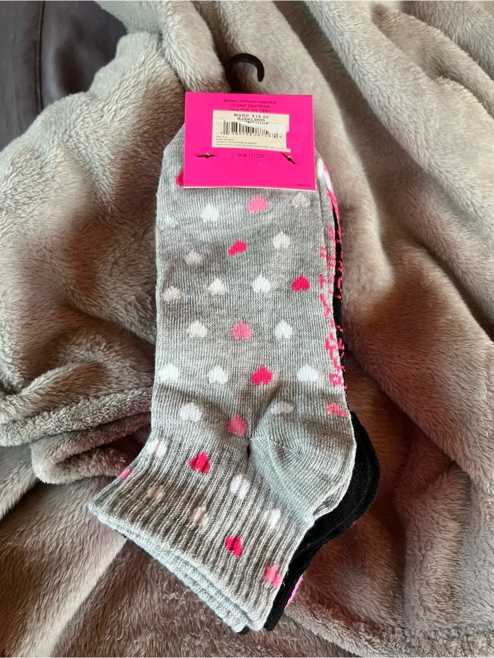 Betsey Johnson 6 Pairs Shoe Size 5-10 Quarter Socks, new